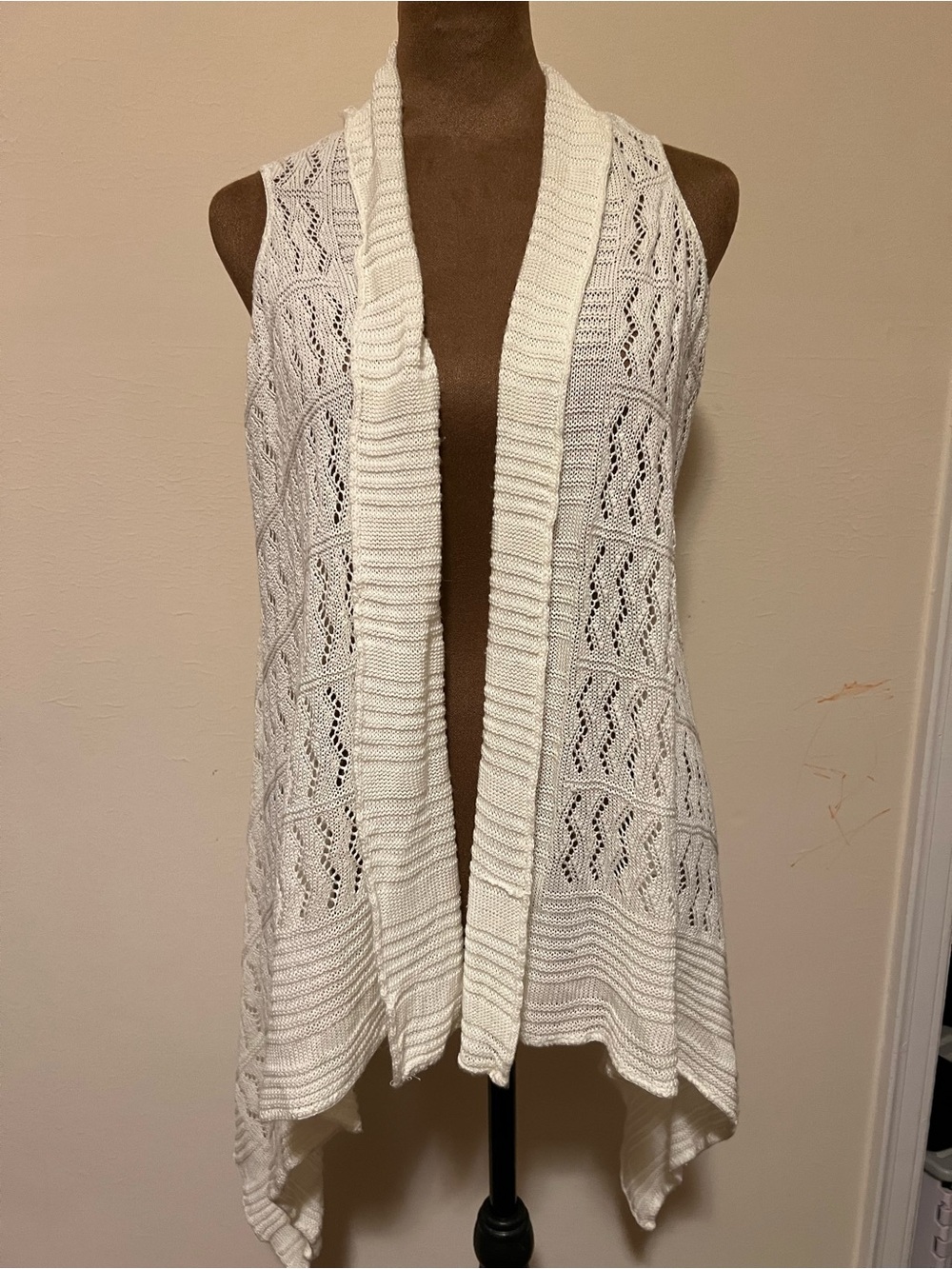 Derek Heart Openwork Knit Vest Cardigan Size L